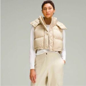 NWT Wonder puff cropped vest size 4 Lululemon